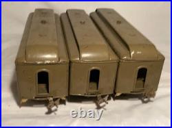 1920s Prewar Lionel 318E Electric Motor Engine with 309, 310 & 312 Train Cars