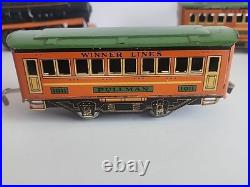 1930's Lionel Winner Lines set Engine, 1016 Tender, two 1011 Passenger Cars