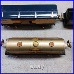 1930s Lionel Jr. Prewar 1063E Freight Set Red Locomotive With Original Box 1930s Lionel Jr. Prewar 1063E Freight Set Red Locomotive With Original Box