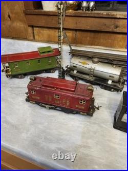 1930s Lionel Train Set Pre-War Era No 8E Super Motor. Standared Track