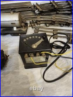 1930s Lionel Train Set Pre-War Era No 8E Super Motor. Standared Track