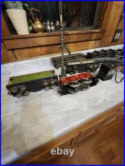 1930s Lionel Train Set Pre-War Era No 8E Super Motor. Standared Track