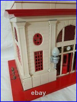 1935 42 Lionel Prewar 115 Tin Litho Lionel City Station, Cream / Red Tested