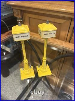 2x Lionel Prewar 57 Yellow Boulavard Lamp Post All Original Nice! Tested Ex+