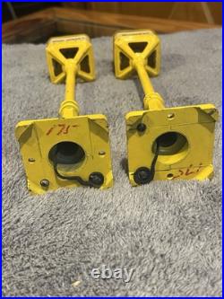 2x Lionel Prewar 57 Yellow Boulavard Lamp Post All Original Nice! Tested Ex+
