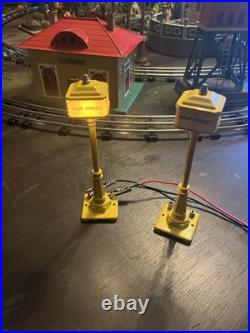 2x Lionel Prewar 57 Yellow Boulavard Lamp Post All Original Nice! Tested Ex+