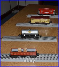 4 ORIGINAL PREWAR LIONEL 2000 Series Freight Cars 2677 2654 2813 2817 VIDEO