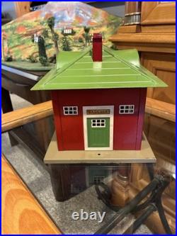 Crackle Red L/NLionel Prewar 126 Station! Gorgeous Original