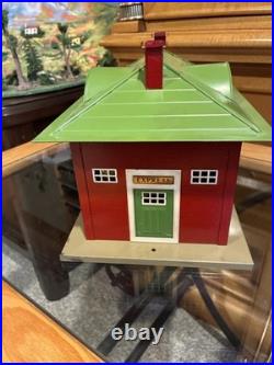 Crackle Red L/NLionel Prewar 126 Station! Gorgeous Original
