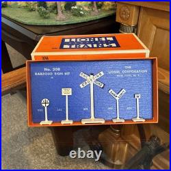 Die-CastORIGINAL LIONEL PREWAR 308 RAILROAD SIGN SET IN OB! NOS! TOUGH