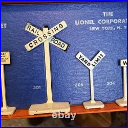 Die-CastORIGINAL LIONEL PREWAR 308 RAILROAD SIGN SET IN OB! NOS! TOUGH