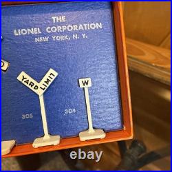 Die-CastORIGINAL LIONEL PREWAR 308 RAILROAD SIGN SET IN OB! NOS! TOUGH