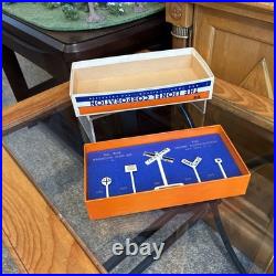 Die-CastORIGINAL LIONEL PREWAR 308 RAILROAD SIGN SET IN OB! NOS! TOUGH