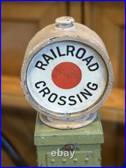 EARLY Lionel Prewar 87 Blinking Crossing DRKGRN/STEPHEN GIRARD GRN/BONE