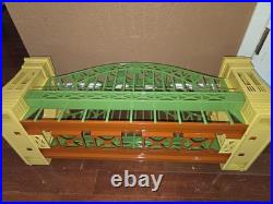 Early ColorsLionel Prewar Hell Gate 300 Bridge (Excellent Condition)