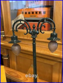 Exceptional Mint BoxedLionel Prewar #67 Double Gooseneck Lamp Post -Dark Green