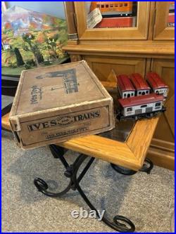 GorgeousOriginal Ives Trains Lionel Prewar White OwlSet (High Grade)