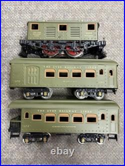+ Ives Prewar Standard Gauge Tinplate Green 3235 Electric Locomotive 2 Car Set