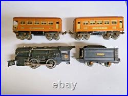 LIONEL No. 259E STEAM LOCOMOTIVE with 2 PASSENGER CARS SET PREWAR O Gauge