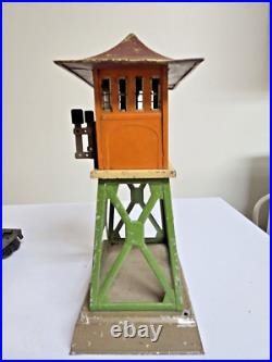 LIONEL No. 438 ILLUMINATED SIGNAL TOWER PREWAR