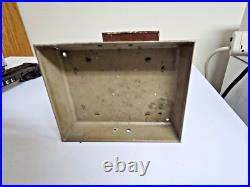 LIONEL No. 438 ILLUMINATED SIGNAL TOWER PREWAR