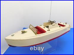 LIONEL ORIGINAL PREWAR TINPLATE No. 43 LIONEL CRAFT PLEASURE BOAT from 1933-35 LIONEL ORIGINAL PREWAR TINPLATE No. 43 LIONEL CRAFT PLEASURE BOAT from 1933-35