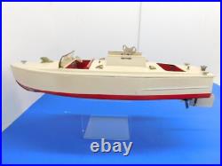 LIONEL ORIGINAL PREWAR TINPLATE No. 43 LIONEL CRAFT PLEASURE BOAT from 1933-35 LIONEL ORIGINAL PREWAR TINPLATE No. 43 LIONEL CRAFT PLEASURE BOAT from 1933-35