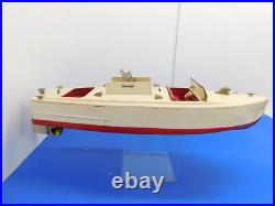LIONEL ORIGINAL PREWAR TINPLATE No. 43 LIONEL CRAFT PLEASURE BOAT from 1933-35 LIONEL ORIGINAL PREWAR TINPLATE No. 43 LIONEL CRAFT PLEASURE BOAT from 1933-35