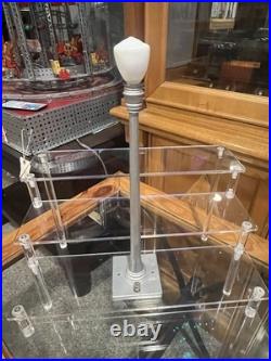 LIONEL PREWAR No. 52 LAMP POST! TESTED WORKS! Only one on Ebay! EX/EX+