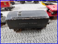 LIONEL PRE WAR 1666 STEAM LOCOMOTIVE & 2689W COAL TENDER With CARS Some Damage