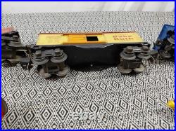 LIONEL PRE WAR 1666 STEAM LOCOMOTIVE & 2689W COAL TENDER With CARS Some Damage