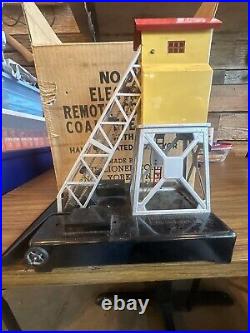 LIONEL PRE WAR, #96 COAL ELEVATOR Original Box. Wet Mint