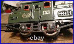 LIONEL Prewar 153 Engine Green, runs foreword &Rev. Antique, see Video Running