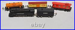 LIONEL Prewar 1668 Freight Set With Engine, Tender. Three Cars, Tested, Nice