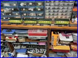 LIONEL Prewar O Gauge 4 2 tone green ILLUMINATED PASS CAR 3-607 & 1 608