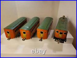 LIONEL TRAINS Winner Lines 1010 & 1011 Pullman Cars Orange Green Prewar O Gauge