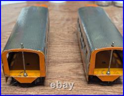 LOT of 2 Lionel Junior STREAMLINE Coach Passenger Cars MARKED LIONEL PRE-WAR