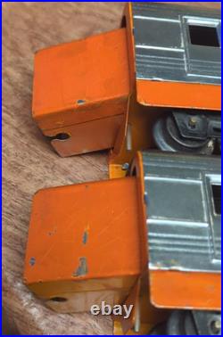 LOT of 2 Lionel Junior STREAMLINE Coach Passenger Cars MARKED LIONEL PRE-WAR