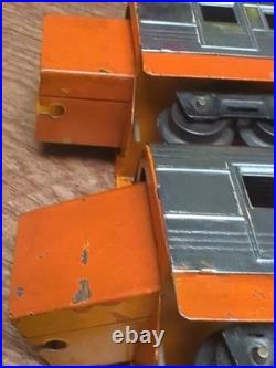 LOT of 2 Lionel Junior STREAMLINE Coach Passenger Cars MARKED LIONEL PRE-WAR