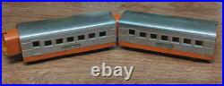 LOT of 2 Lionel Junior STREAMLINE Coach Passenger Cars MARKED LIONEL PRE-WAR