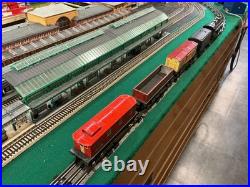 Lionel 1089W Prewar Metal Set 1666 and 3 freight Car