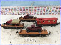 Lionel 1666E Prewar Metal Set and 4 Freight Car