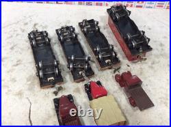 Lionel 1666E Prewar Metal Set and 4 Freight Car