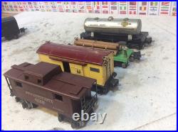 Lionel 1666E Prewar Metal Set and 4 Freight Car O Gauge