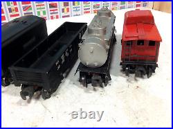 Lionel 1666 Postwar Metal Set No. 1405 and 3 Prewar Freight Car