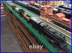 Lionel 1684 Prewar Metal Set and 4 Freight Car