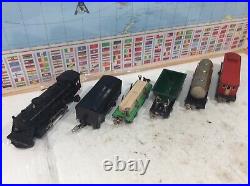 Lionel 1684 Prewar Metal Set and 4 Freight Car