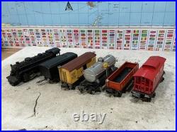 Lionel 204 Prewar Metal Set and 4 Freight Car