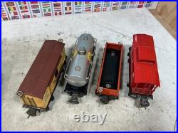 Lionel 204 Prewar Metal Set and 4 Freight Car