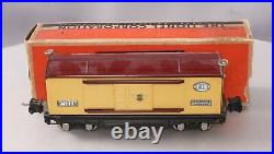 Lionel 2814 Vintage O Prewar Cream & Maroon Tinplate Boxcar/Box